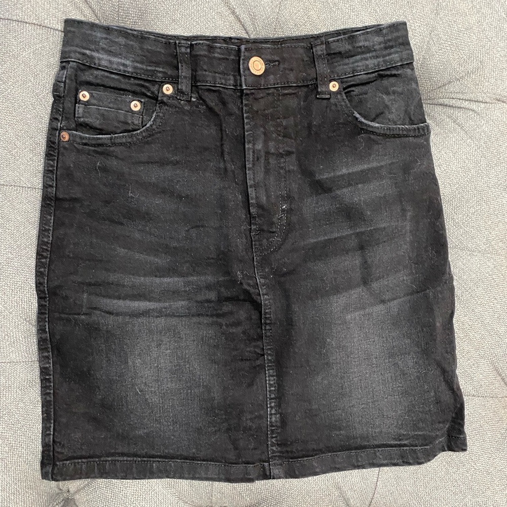 stradivarius Mini Skirt - Size 4 - Black Denim